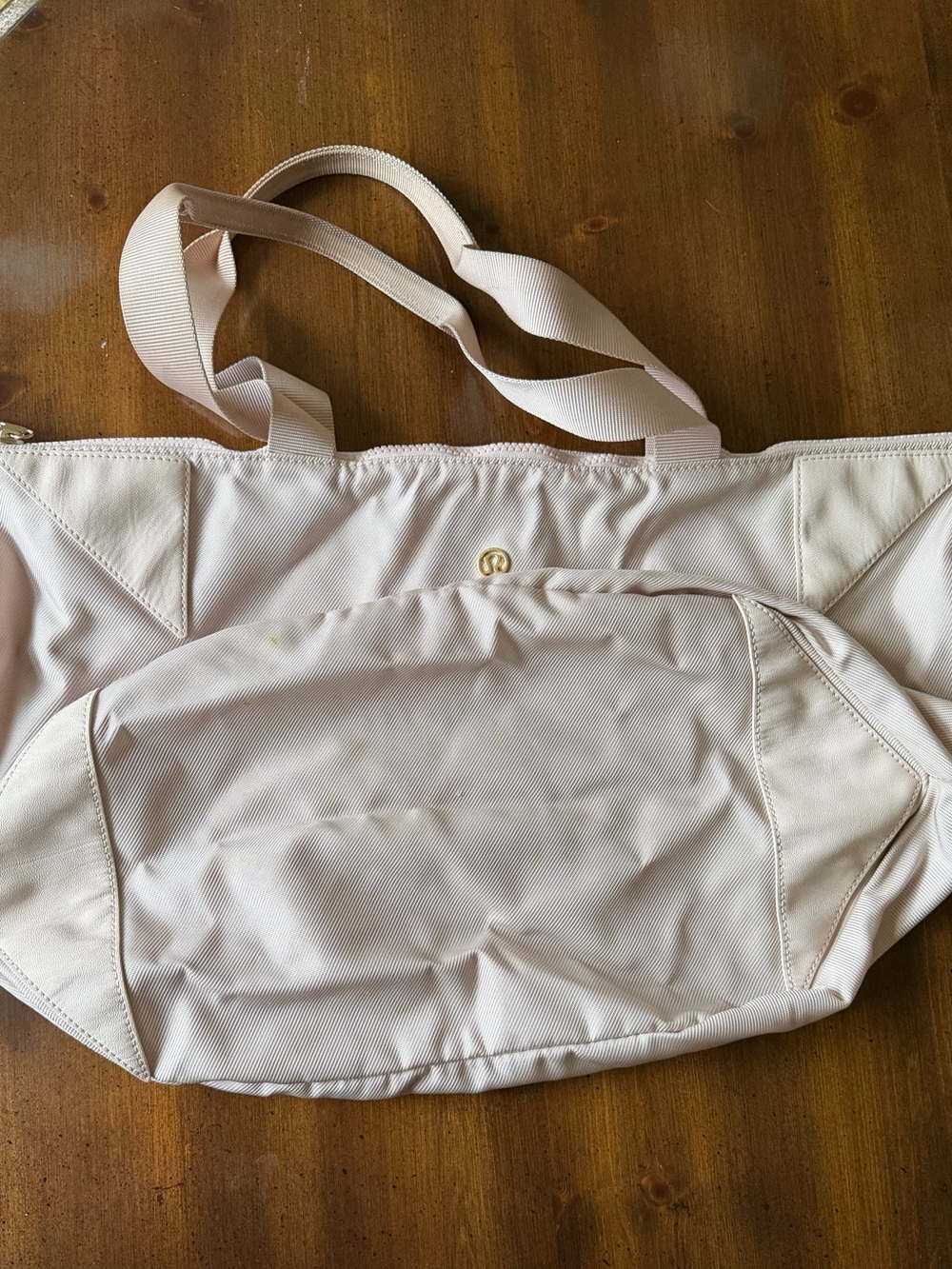 Lululemon Acute Tote 23L - Misty Pink - Picture 3 of 9